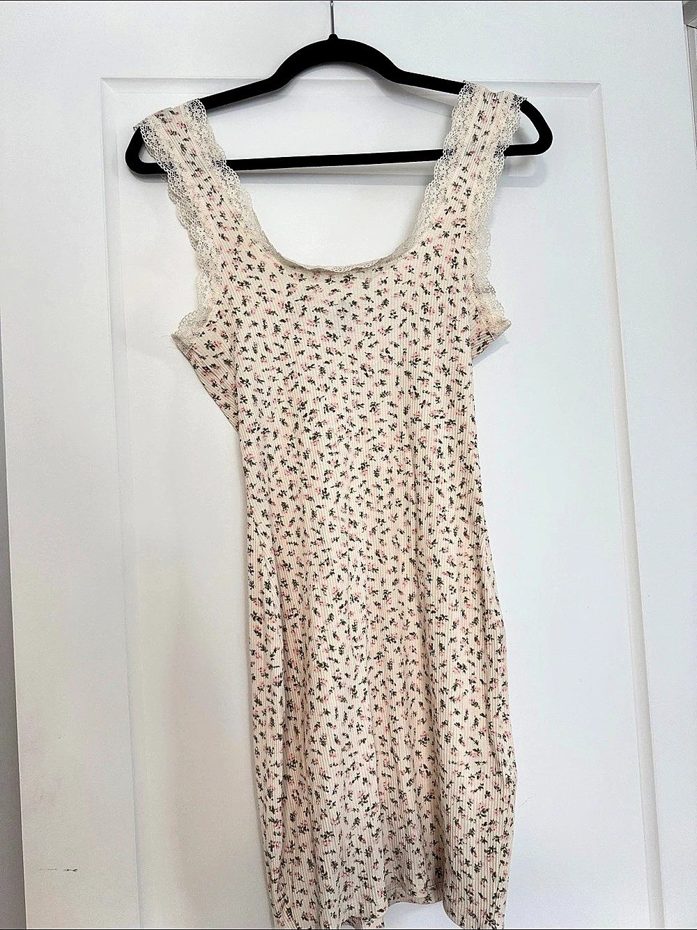 H&M Floral Maxi Dress in Pink & White